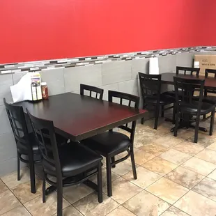 One of the cleanest restaurant I been to..