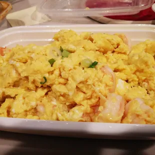 Jumbo Shrimp Scrambled Egg
 
 Not really jumbo. Taste very subtle/bland.