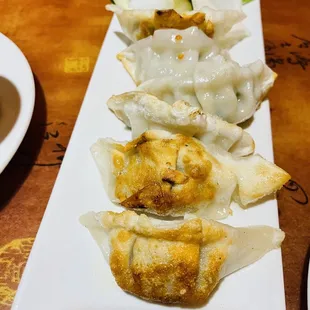 Chicken Dumpling&apos;s