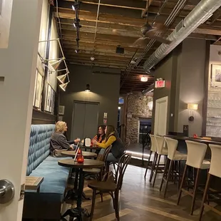 wo women sitting at a table