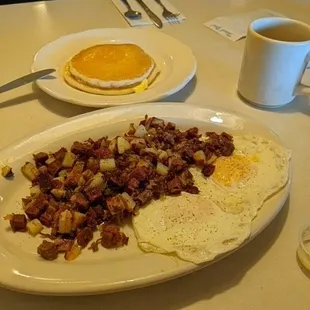A corn hash breakfast good to go.