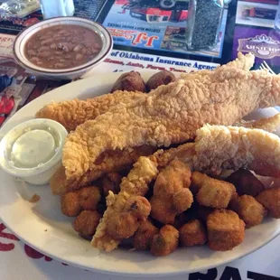 Regular 4-piece catfish dinner