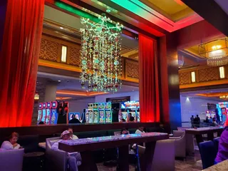 Mingle Bar