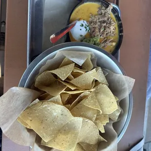 Chips &amp; queso