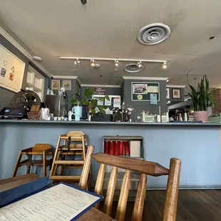 ramen and noodles, interior