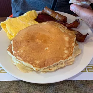 Breakfast with the babe