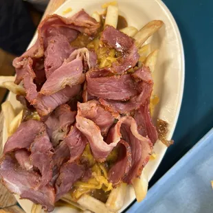 Pastrami chili cheese fry's