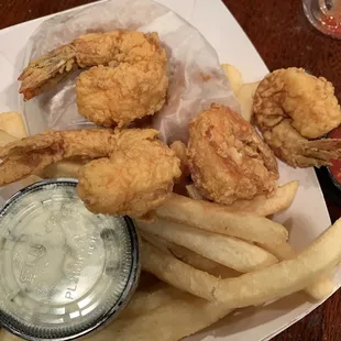 Roast Beef and shrimp basket