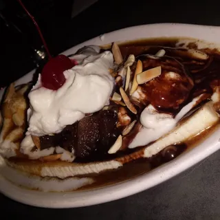 Deluxe Candied Banana Split