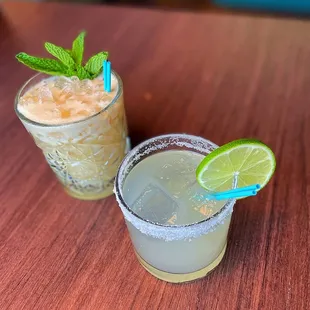 Mercado margarita &amp; Pina Colada (non Pina Colada, non-alcoholic)