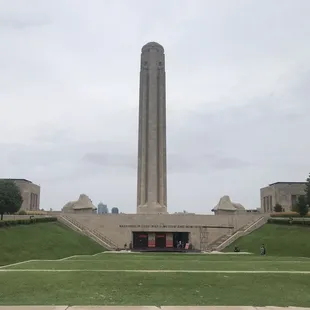 Liberty memorial and national world war 1 museum front