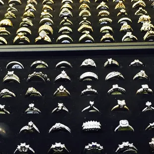 Beautiful selection of diamond rings......