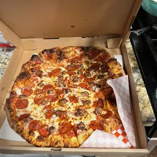 Best pizza in Antelope/North Highlands/Rio Linda area by far. XL Sausage &amp; Pepperoni