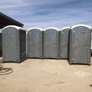 Portable Toilets Rental and Service