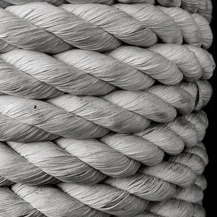 the steps leading up to the top of the stairs