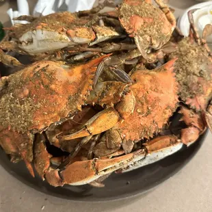 AYCE eat crabs
