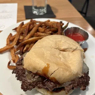 BBQ Burger with farm fries