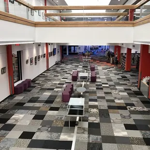 Gran atrium from mezzanine