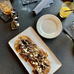 Beef flatbread