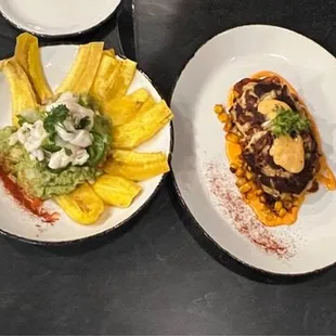 Sampler of small plates : Bluefin Tuna Tart, Shrimp Ceviche &amp; Guacamole ,  New Orleans Crab Cakes, Wagyu Sliders.