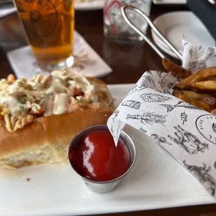 Buttered Lobstah Roll