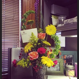 Licata&apos;s ALWAYS creates the most stunning flower arrangements!! LOVE THEM!