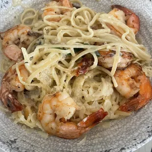 Shrimp scampi pasta