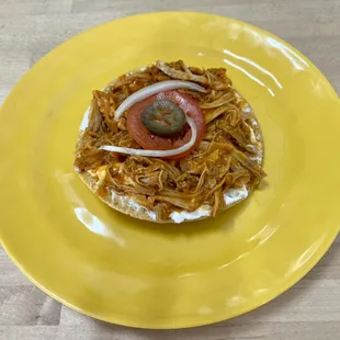 Tostada de Tinga