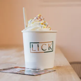 Hot cocoa float - photo by Michael Durr