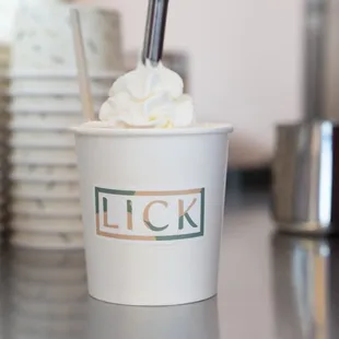 Hot cocoa float - photo by Michael Durr