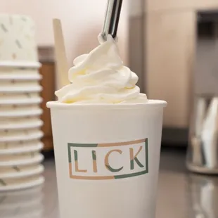 Hot cocoa float - photo by Michael Durr