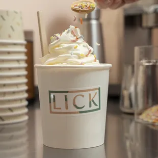 Hot cocoa float - photo by Michael Durr