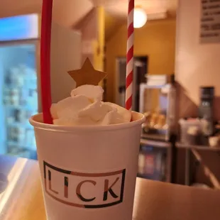 Hot chocolate float
