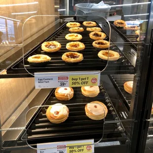 I've NEVER seen these tarts in Norfolk's Lidl.