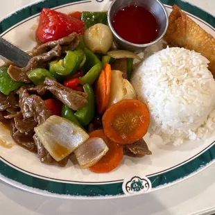 Pepper steak, steamed rice, fried egg roll