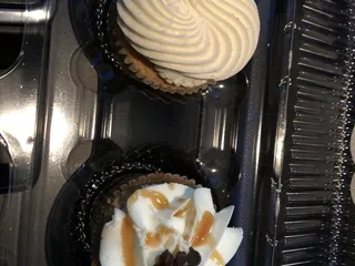 Nom Nom Cupcake Factory