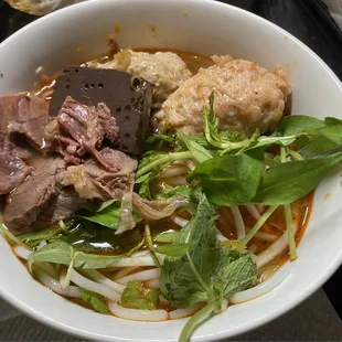 Bun bo Hue