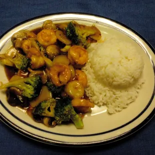 Shrimp and broccoli