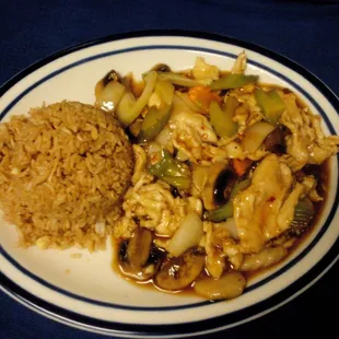 Chicken and vegetables with fried rice