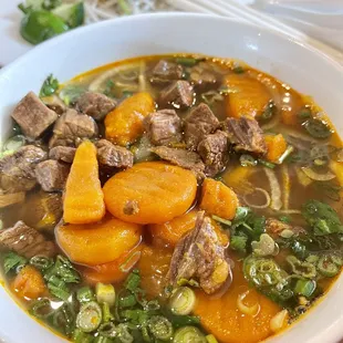 Mi bo kho - beef stew with egg noodles