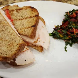 Turkey melt w/ kale salad
