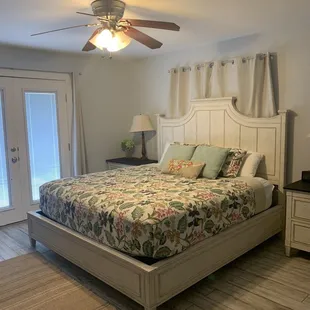 Beautiful bedroom decor