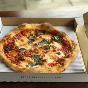 Margherita with Mozzarella, Tomato and Basil