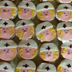 Nurse Mini-cuppies for a Nursing student grad party!