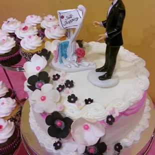 Wedding cake/cupcakes for a modern bride!