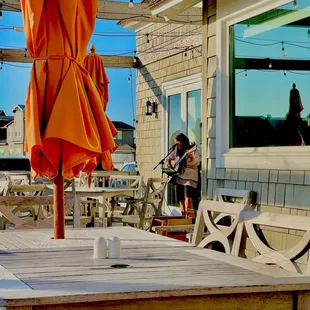 an outdoor dining area