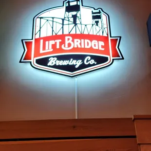 a sign for lift bridge brewing co