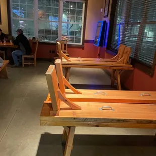 Closes in 41 minutes but makes us feel like we should leave now.