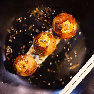 chopsticks in a bowl