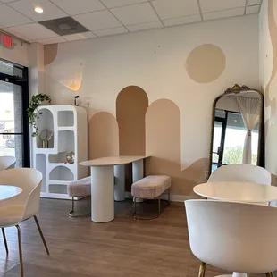 Cute space to do some work or catch up with a friend.